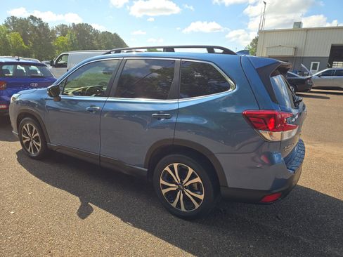 Used 2023 Subaru Forester Limited w/ Popular Package #2 image 10