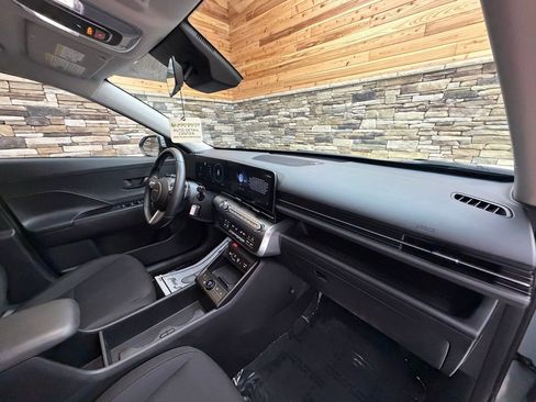 Used 2024 Hyundai Kona SEL w/ Convenience Package image 13