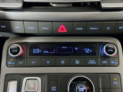 Used 2024 Hyundai Palisade XRT FWD image 17