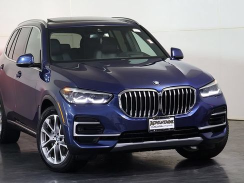 Used 2022 BMW X5 xDrive40i w/ Premium Package AWD/4WD image 7