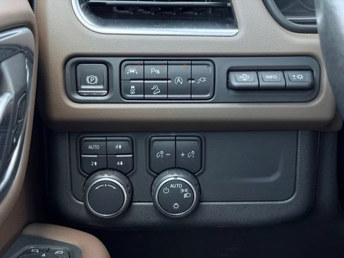 Used 2021 Chevrolet Tahoe High Country AWD/4WD image 40