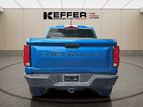 Used 2024 Chevrolet Colorado ZR2 w/ ZR2 Convenience Package III AWD/4WD image 4