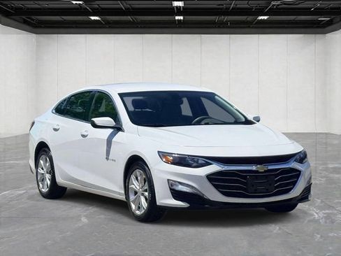 Used 2022 Chevrolet Malibu LT FWD image 3
