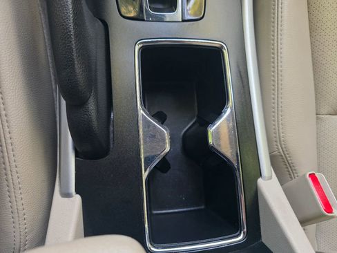 Used 2015 Honda Accord EX-L image 24