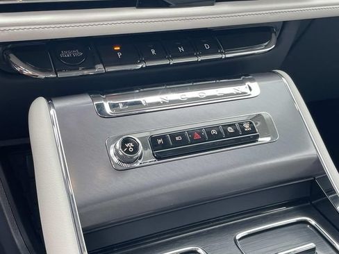 New 2026 Lincoln Aviator AWD image 29