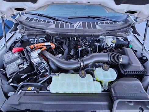 New 2025 Ford F150 Lariat w/ Equipment Group 501A Mid image 23