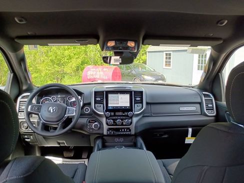New 2026 RAM 1500 Big Horn AWD/4WD image 9