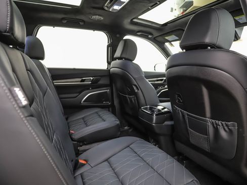 Used 2025 Kia Telluride SX Prestige X-Line image 27