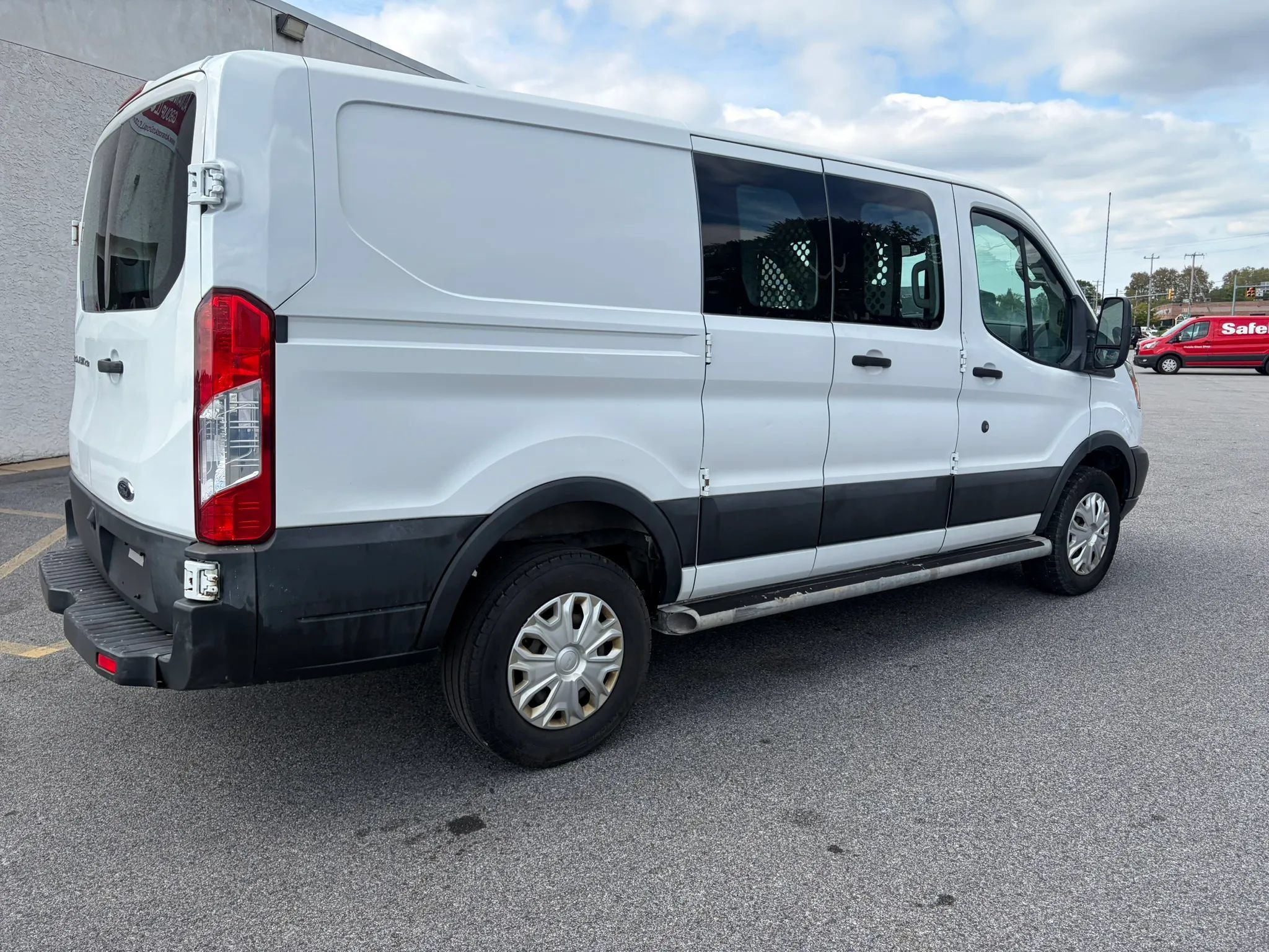 Used 2016 Ford Transit 250 130 Low Roof w/ Exterior Upgrade Package RWD image 35