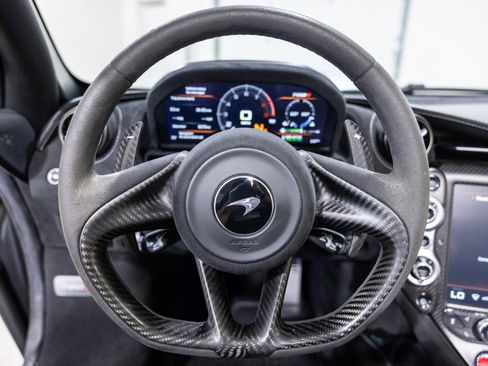 Used 2020 McLaren 720S Performance image 33