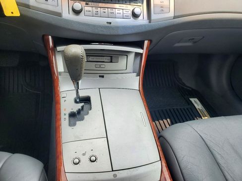 Used 2005 Toyota Avalon XLS FWD image 19