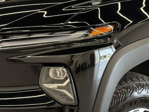 Used 2026 Chevrolet Silverado EV Trail Boss AWD/4WD image 5