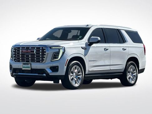 Used 2025 GMC Yukon Denali w/ Sun & Power Step Package AWD/4WD image 7
