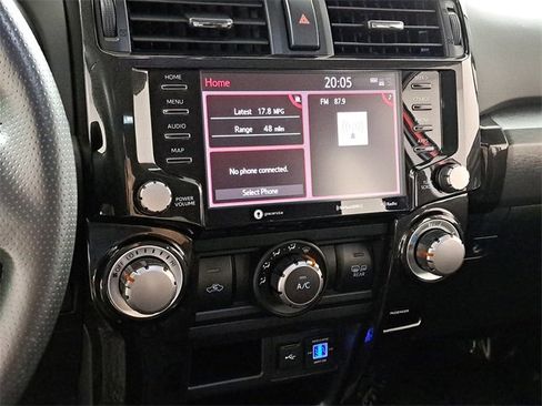 Used 2022 Toyota 4Runner TRD Off-Road image 28