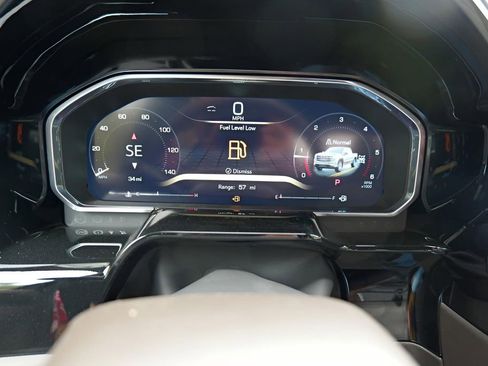 New 2026 GMC Sierra 1500 SLT image 14