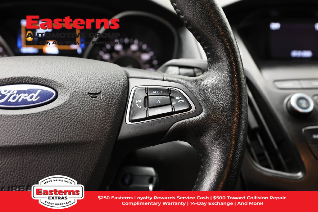 Used 2018 Ford Focus SE w/ Cold Weather Package FWD image 71