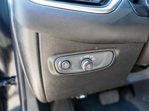 Used 2022 Chevrolet Equinox LT image 22