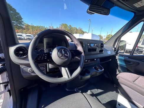 New 2026 Mercedes-Benz Sprinter 2500 image 2