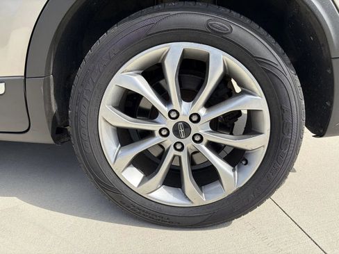Used 2015 Lincoln MKC AWD w/ Equipment Group 101A Select image 9