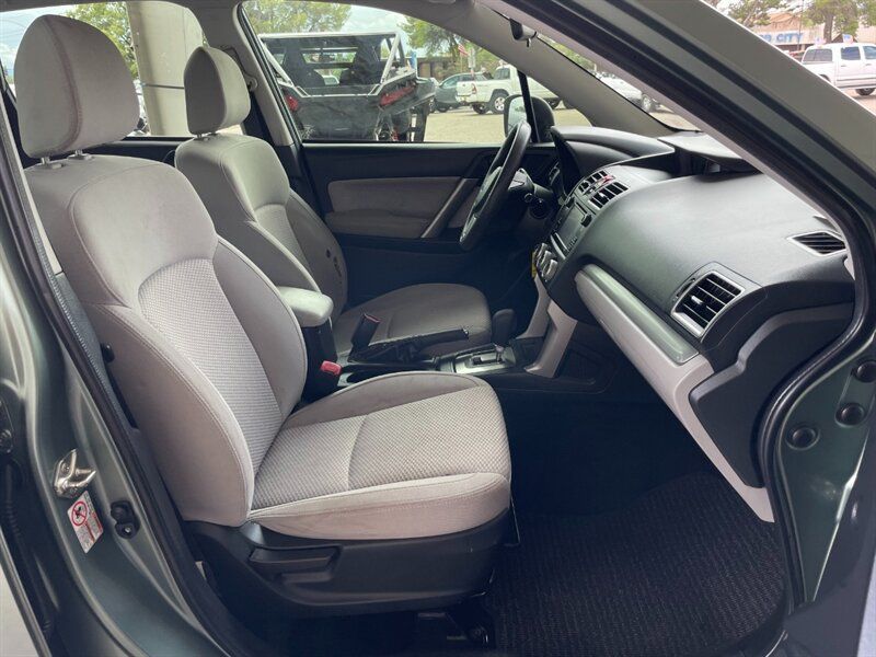 Used 2017 Subaru Forester 2.5i w/ Alloy Wheel Package AWD/4WD image 10