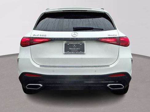 Used 2026 Mercedes-Benz GLC 300 4MATIC image 5