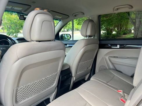 Used 2015 Kia Sorento LX FWD image 15