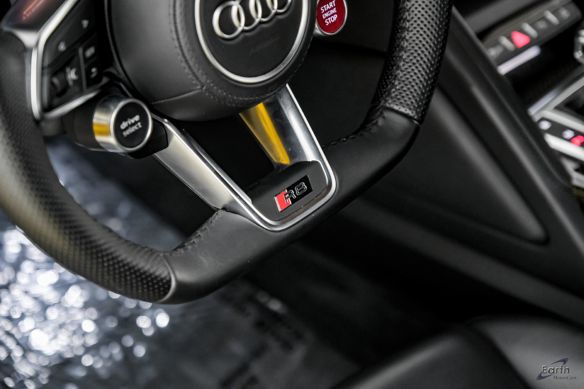 Used 2021 Audi R8 V10 w/ Premium Package RWD image 47