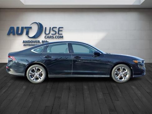 Used 2023 Honda Accord EX image 11