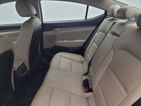 Used 2017 Hyundai Elantra Limited FWD image 18