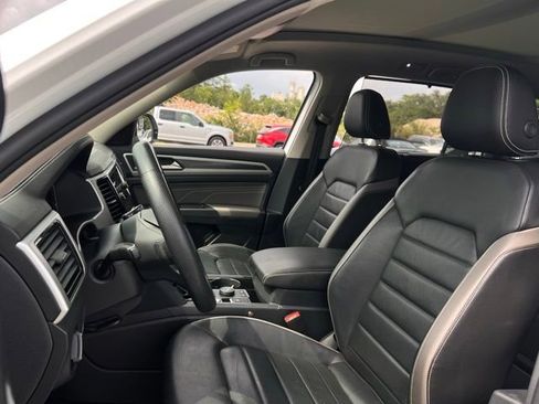 Used 2023 Volkswagen Atlas SEL Premium AWD/4WD image 14