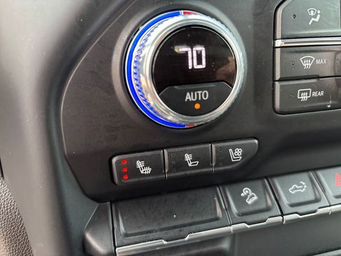 Certified 2022 GMC Sierra 1500 SLT w/ SLT Premium Package image 27