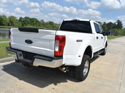 Used 2018 Ford F350 XL w/ Power Equipment Group AWD/4WD image 4