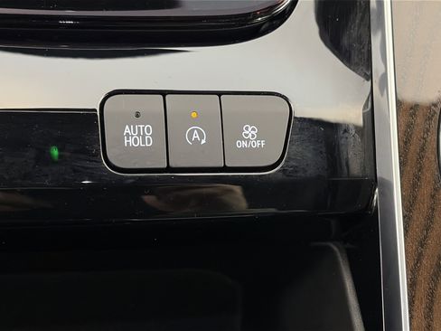 Used 2025 Cadillac Escalade Sport Platinum image 31