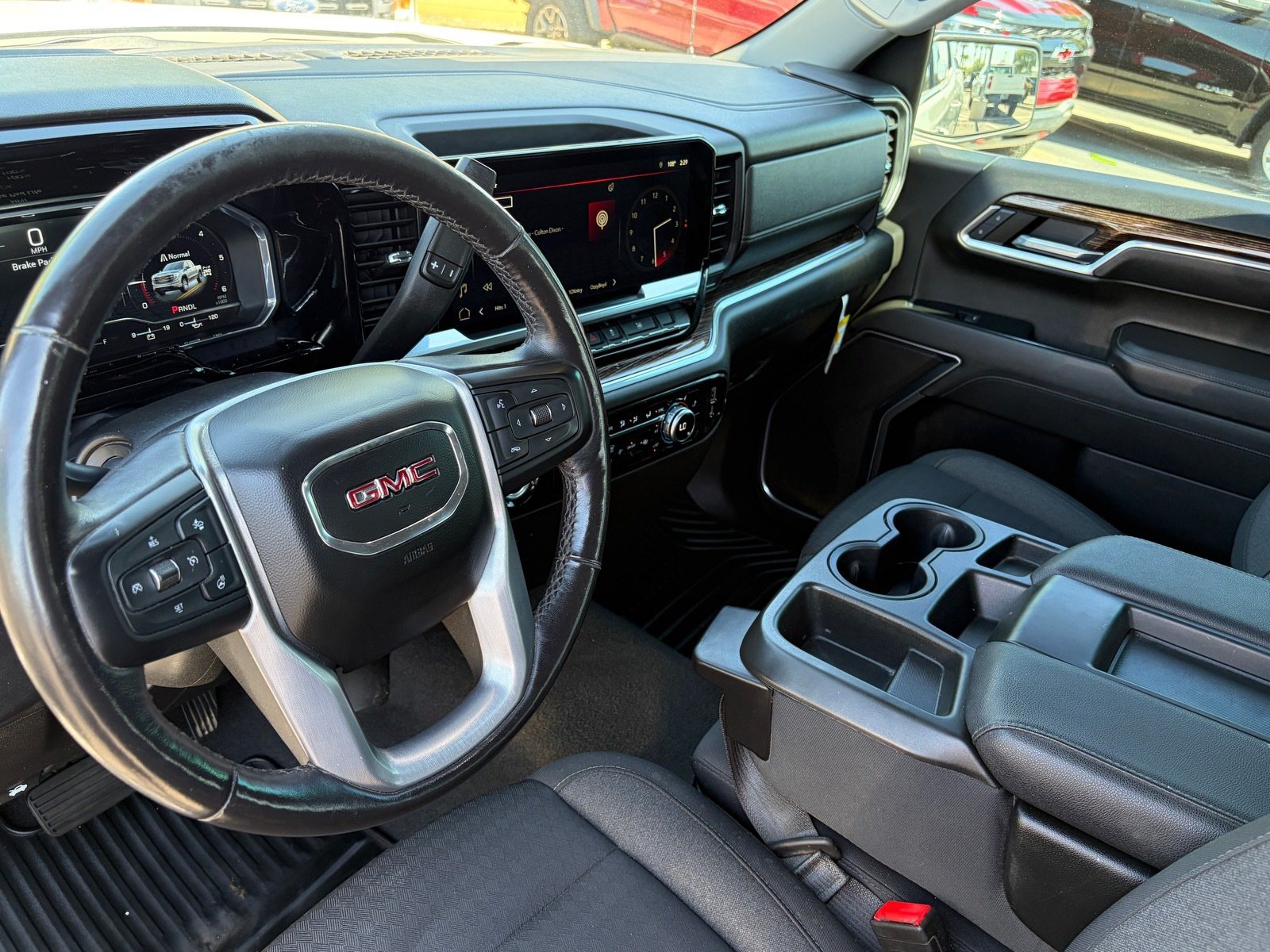 Used 2022 GMC Sierra 1500 SLE AWD/4WD image 16