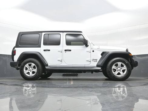 Used 2019 Jeep Wrangler Unlimited Sport S AWD/4WD image 32