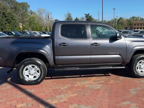 Used 2023 Toyota Tacoma SR5 RWD image 3