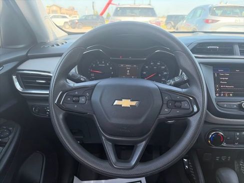 Used 2021 Chevrolet TrailBlazer LT AWD/4WD image 15