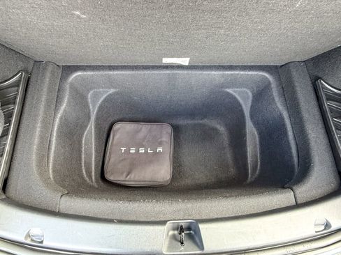 Used 2020 Tesla Model Y Performance image 31