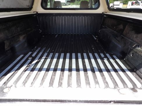 Used 2021 Toyota Tacoma SR RWD image 42