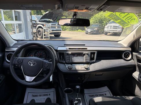 Used 2015 Toyota RAV4 XLE AWD/4WD image 11