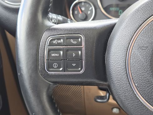 Used 2015 Jeep Wrangler Unlimited Sahara w/ Connectivity Group image 26