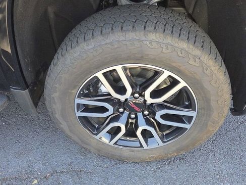 Used 2026 GMC Sierra 1500 AT4 w/ AT4 Premium Package AWD/4WD image 18