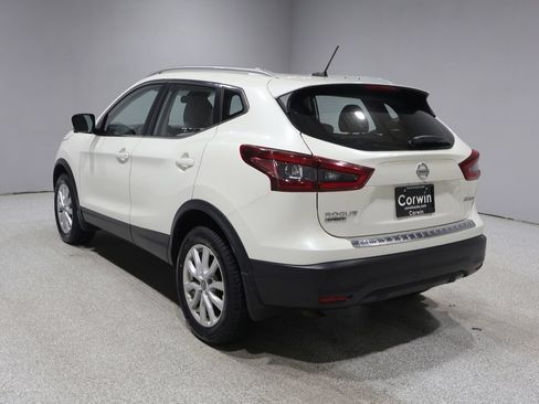 Used 2022 Nissan Rogue Sport SV w/ Technology Package AWD/4WD image 6