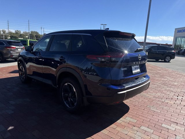 Used 2026 Nissan Rogue SV FWD image 34