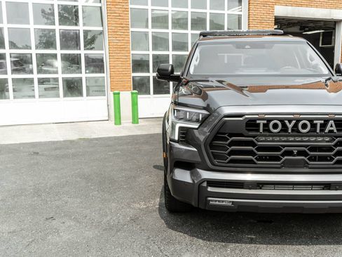 Used 2023 Toyota Sequoia 4WD image 36