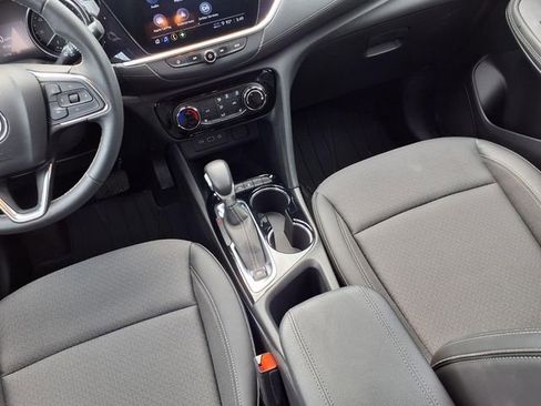 Used 2023 Buick Encore GX Preferred w/ Cold Weather Comfort Package AWD/4WD image 10