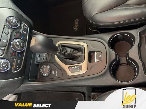 Used 2015 Jeep Cherokee Limited AWD/4WD image 22