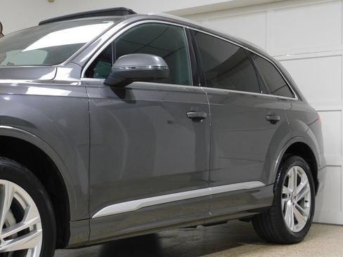 Used 2021 Audi Q7 3.0T Premium Plus w/ Premium Plus Package AWD/4WD image 14
