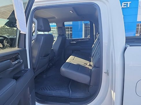 Used 2024 Chevrolet Silverado 2500 LT image 11