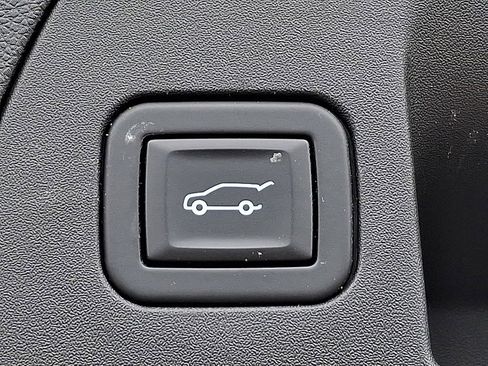 Used 2021 Buick Envision Avenir w/ Technology Package II image 31